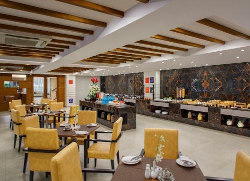 Hotel Sobit Sarovar Portico