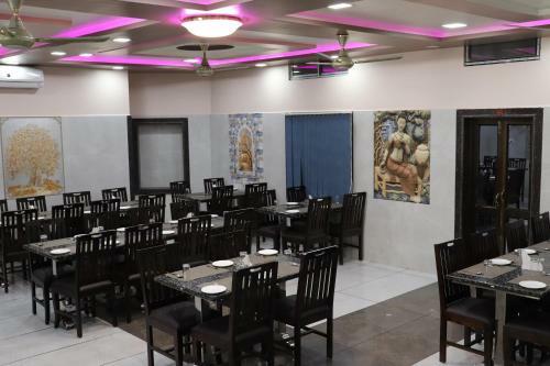 Hotel Krishna Orbit