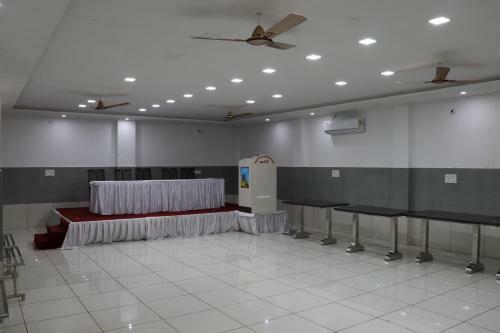 Hotel Krishna Orbit