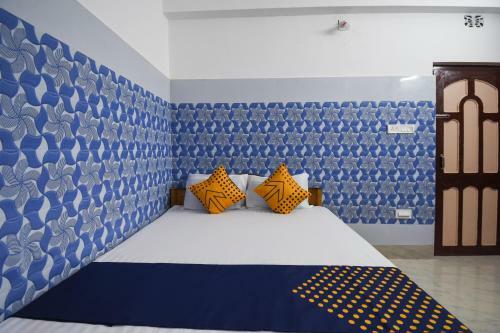 Oyo 49541 Hotel Waris Residency