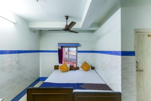 Oyo 49541 Hotel Waris Residency