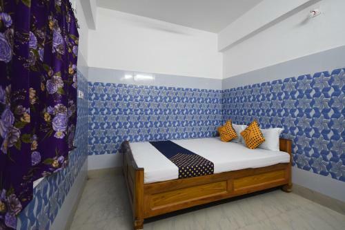 Oyo 49541 Hotel Waris Residency