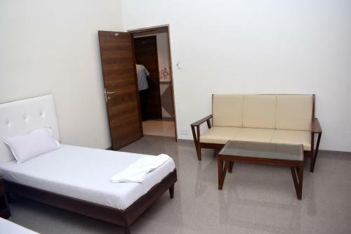 Hotel Sai Grand