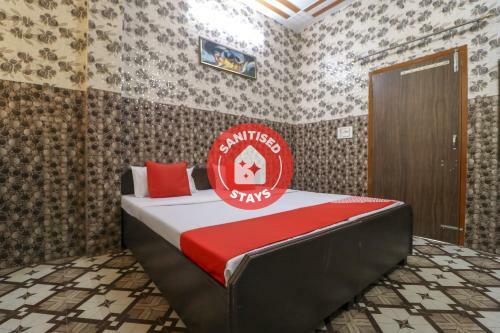 Oyo 76337 Hotel Famous Inn