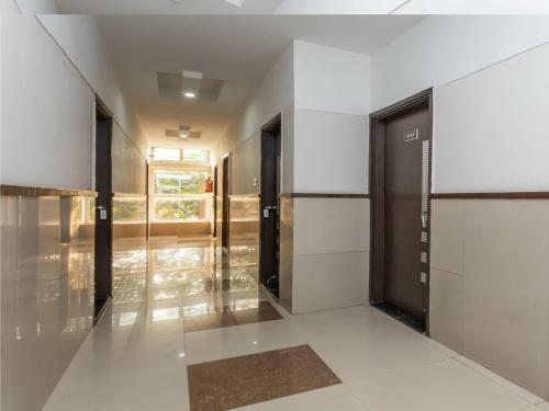 Oyo 76880 Hotel 2 Cubes