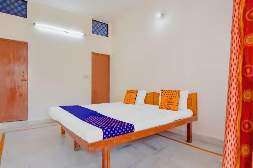 Hotel Spot On 78486 Ganga Usha Guest House