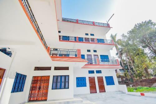 Hotel Spot On 78486 Ganga Usha Guest House