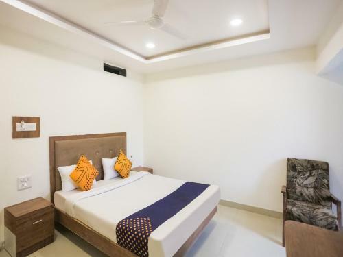 Spot On 79016 Hotel Siddhi Vinayak