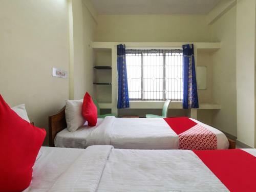 Hotel Oyo 76215 Royal Residency