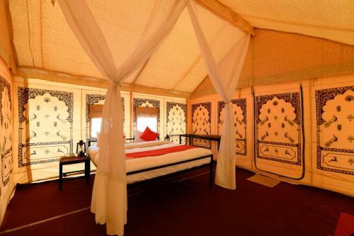 Hotel Oyo 24960 Amigo Camps