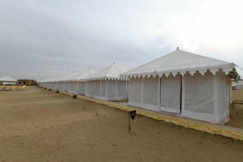 Hotel Oyo 24960 Amigo Camps