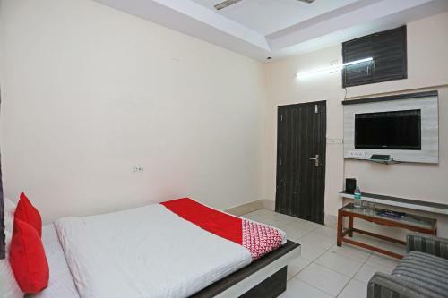 Oyo 28174 Hotel Sai Krupa