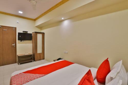 Oyo 30369 Abc Hotel