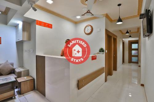 Oyo 30369 Abc Hotel