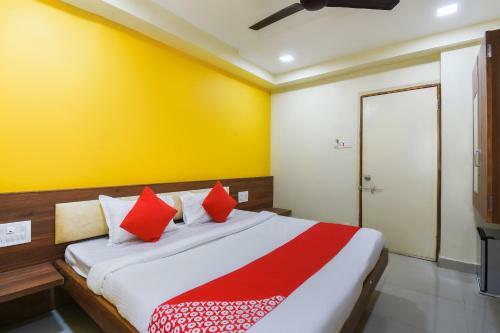 Oyo 45335 Hotel Ratan Deluxe