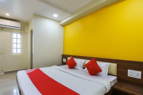 Oyo 45335 Hotel Ratan Deluxe