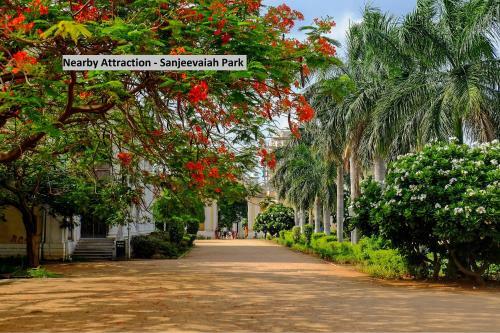 Spot On 37669 Hotel Shiva Sai Lodge