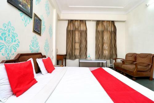 Oyo 8623 Hotel Destination