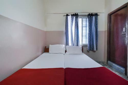 Hotel Spot On 48349 Sri Sai Lohith Lodge