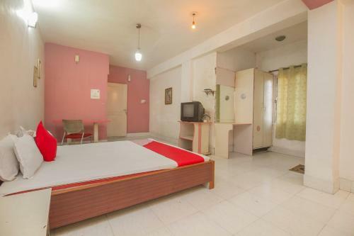 Oyo 64739 Hotel Sharda