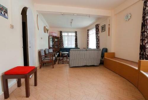Hotel Bi And Ti (Bnb)