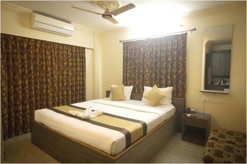 Hotel Apples Balaji Inn