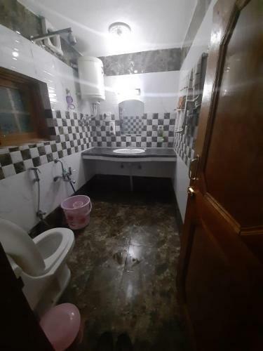 Hostal Be My Guest