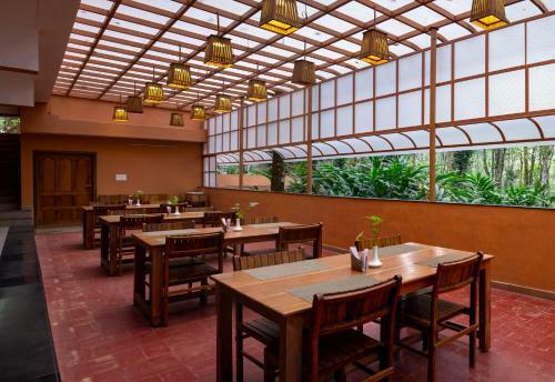 Hotel Kalpavanam Heritage Resort