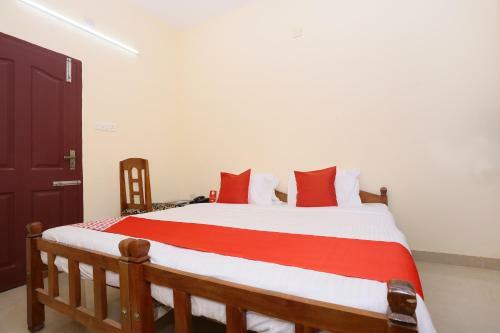 Hostal Room In Apartment - Peace Rooms Trivandrum
