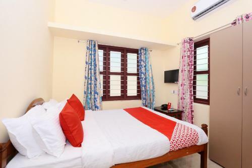 Hostal Room In Apartment - Peace Rooms Trivandrum