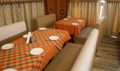 Adb Rooms Hotel Surabhi International,varanasi