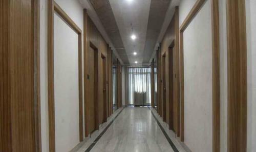 Adb Rooms Hotel Surabhi International,varanasi