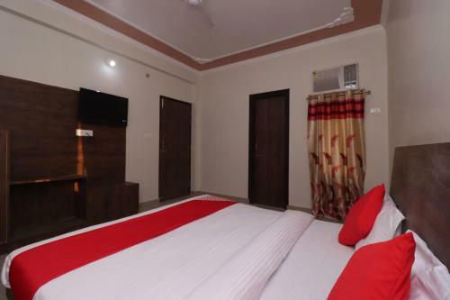 Hotel Oyo 40842 The Royal Resort