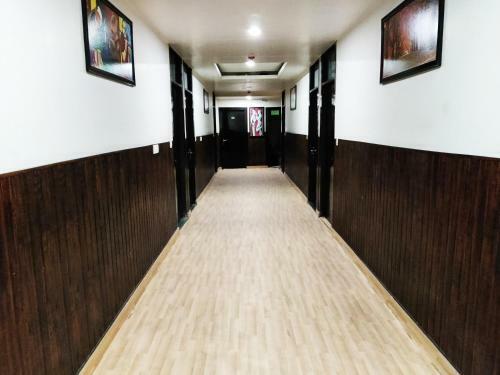 Hotel Noida Saffron