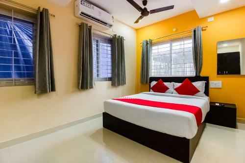 Hotel Oyo 40125 Sri Rama Empire