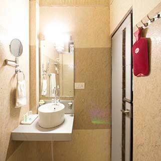 Hotel Gandhi's Paradise