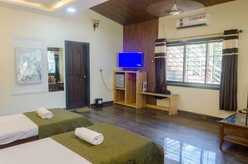 Bed & Breakfast Bigfoot Stay - Malhar Villa