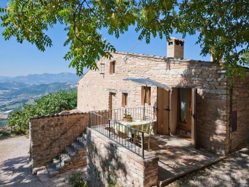 Graceful Holiday Home In Acqualagna With Swimming Pool