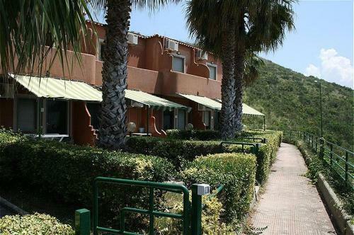 Hotel Mono Studio 2 Pax