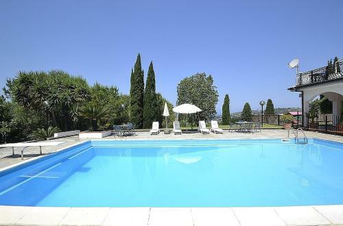 Marrota Villa Sleeps 6 With Pool Air Con And Wifi