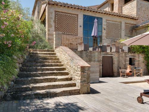 Secluded Apartment In Anghiari With Swimming Pool