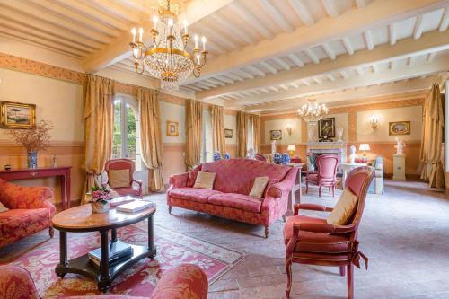 Badia Cantignano Chateau Sleeps 24 With Pool And Air Con