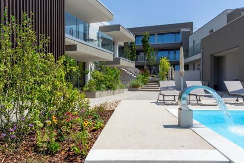 Aparthotel Prada' Home Eco Suites