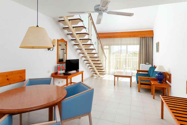 Hotel Riu Oliva Beach Resort