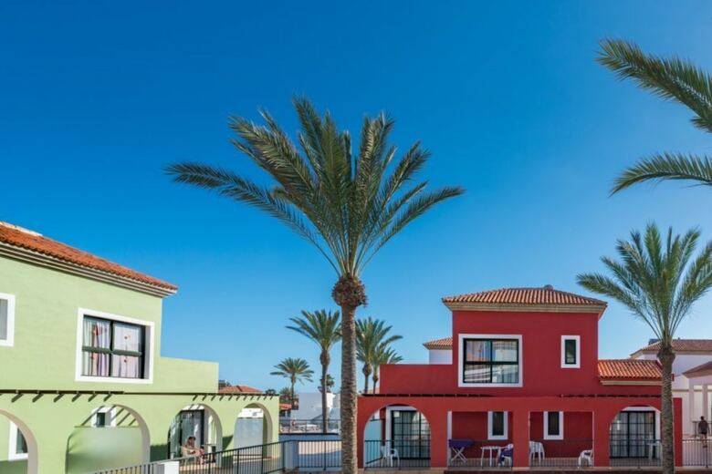 Hotel Broncemar Beach Suites