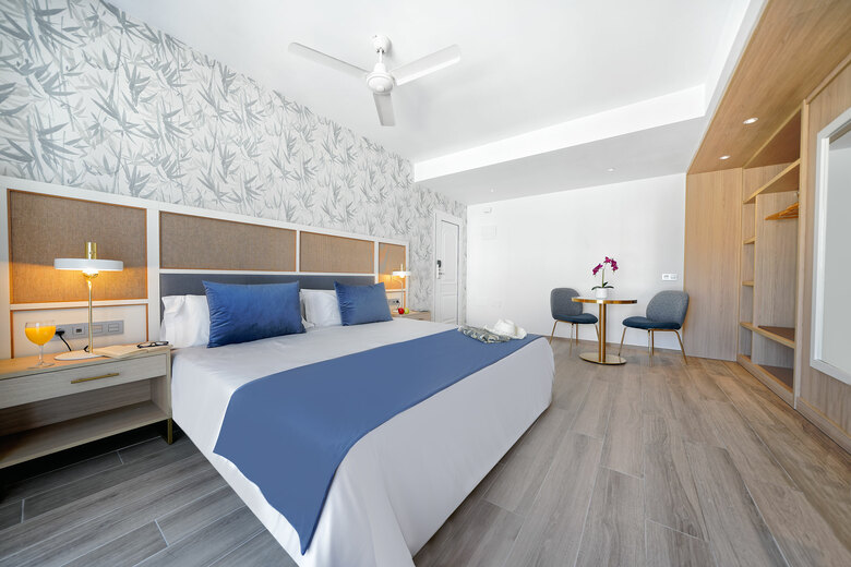 Hotel Broncemar Beach Suites