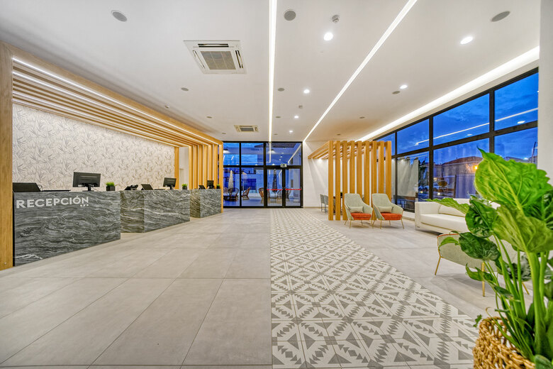 Hotel Broncemar Beach Suites