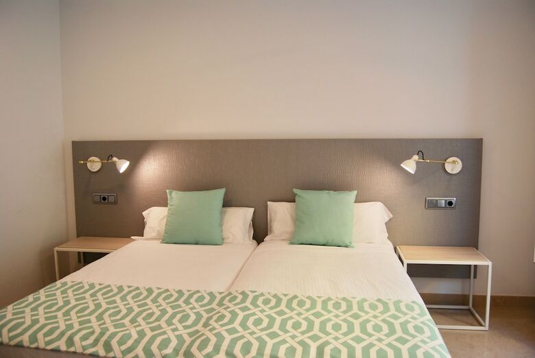 Hotel Broncemar Beach Suites