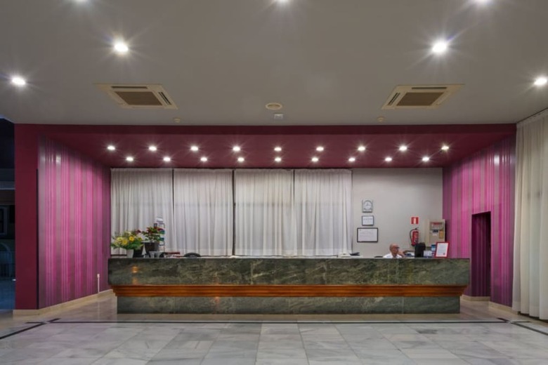 Hotel Broncemar Beach Suites