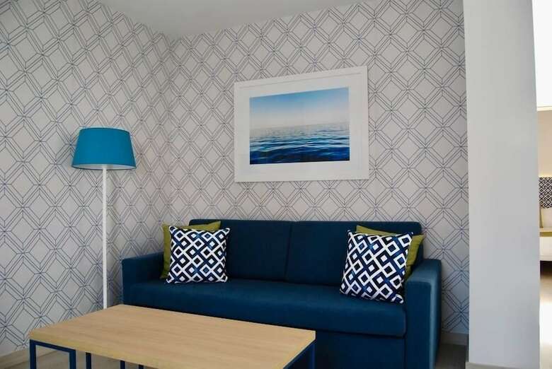 Hotel Broncemar Beach Suites